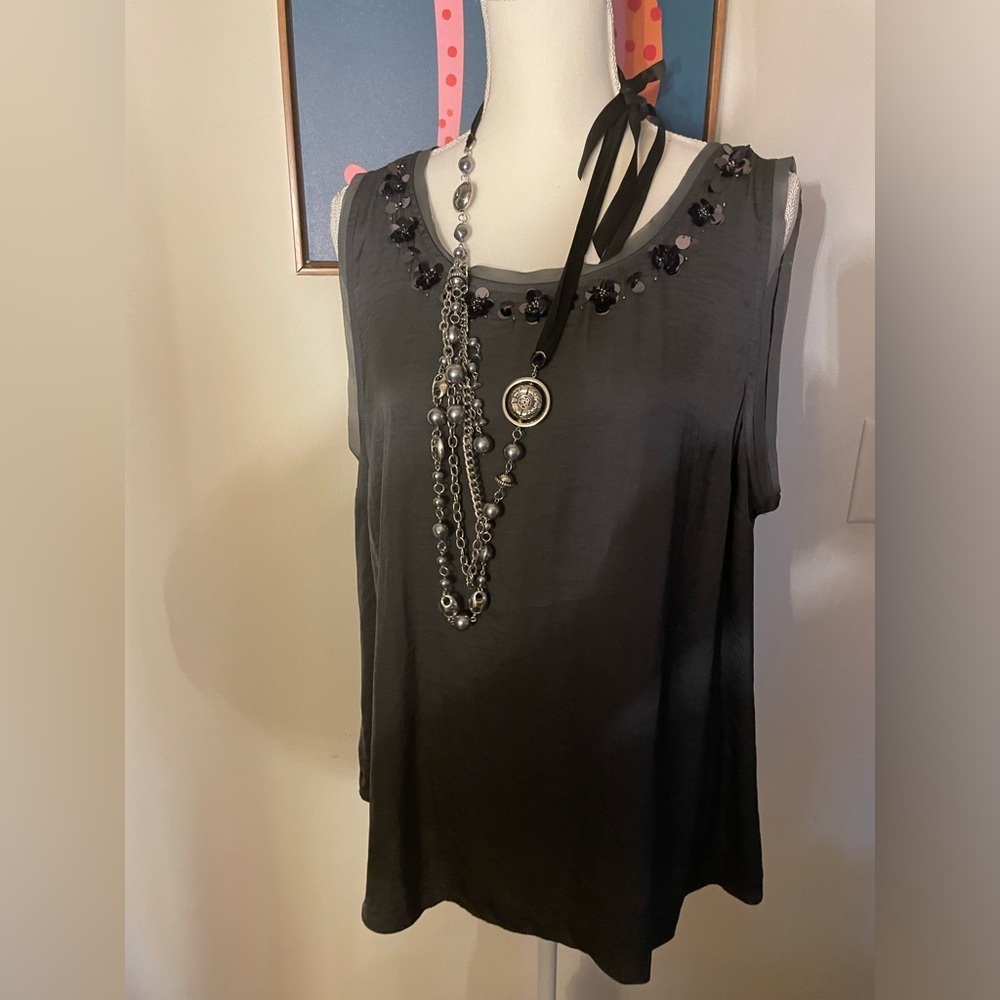 Vera Wang sleeveless tank in sheer and satin XL